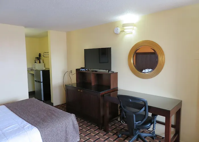 Royal Crest Motel