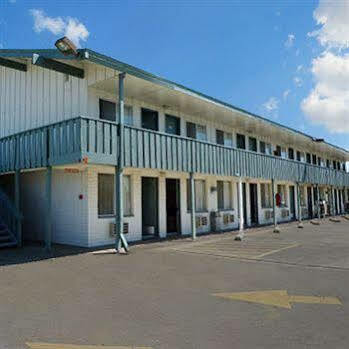Royal Crest Motel Medford