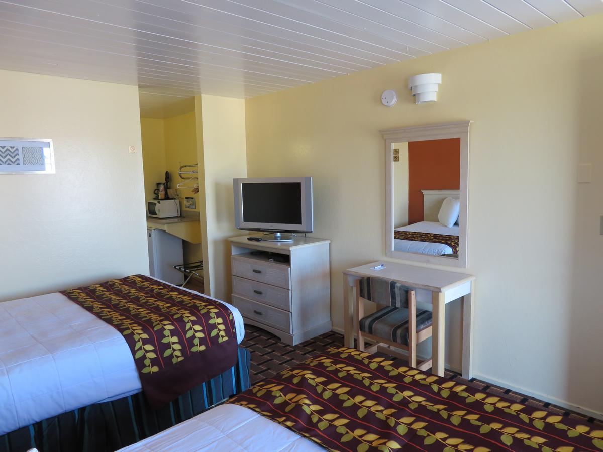 Royal Crest Motel